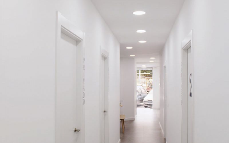 Pasillo de consulta dental